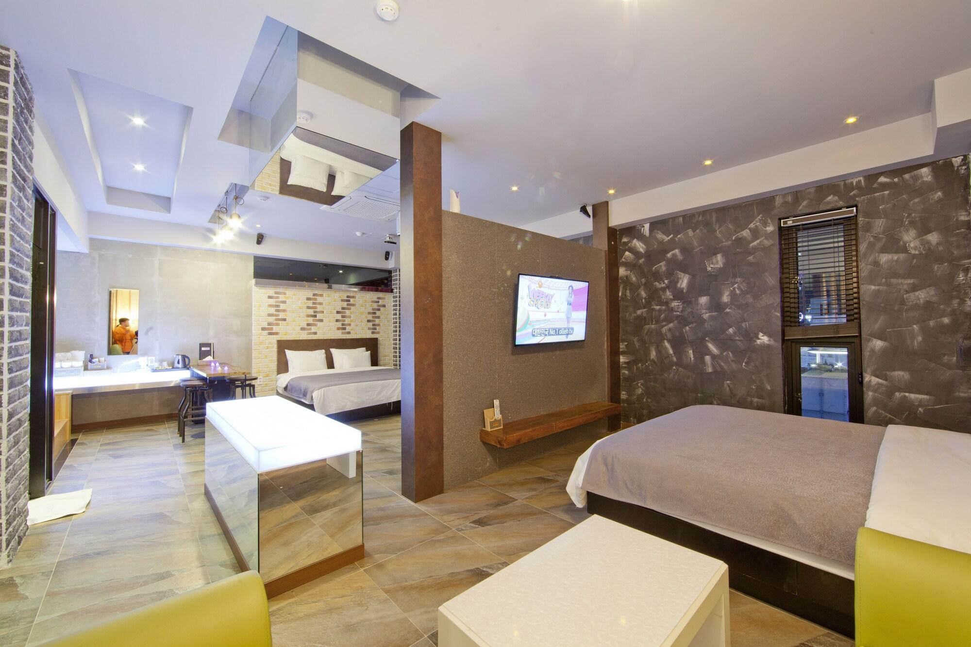 בוסאן Hotel 109 מראה חיצוני תמונה