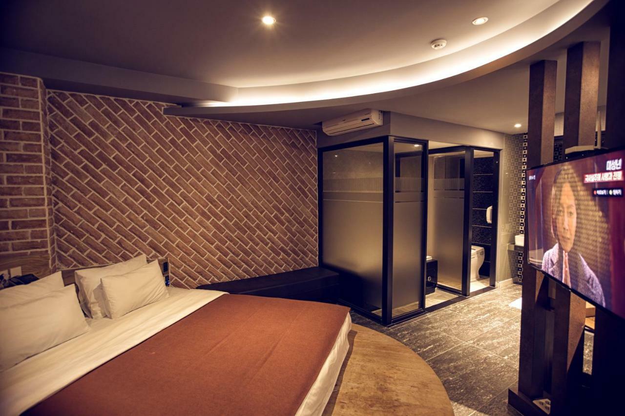 בוסאן Hotel 109 מראה חיצוני תמונה