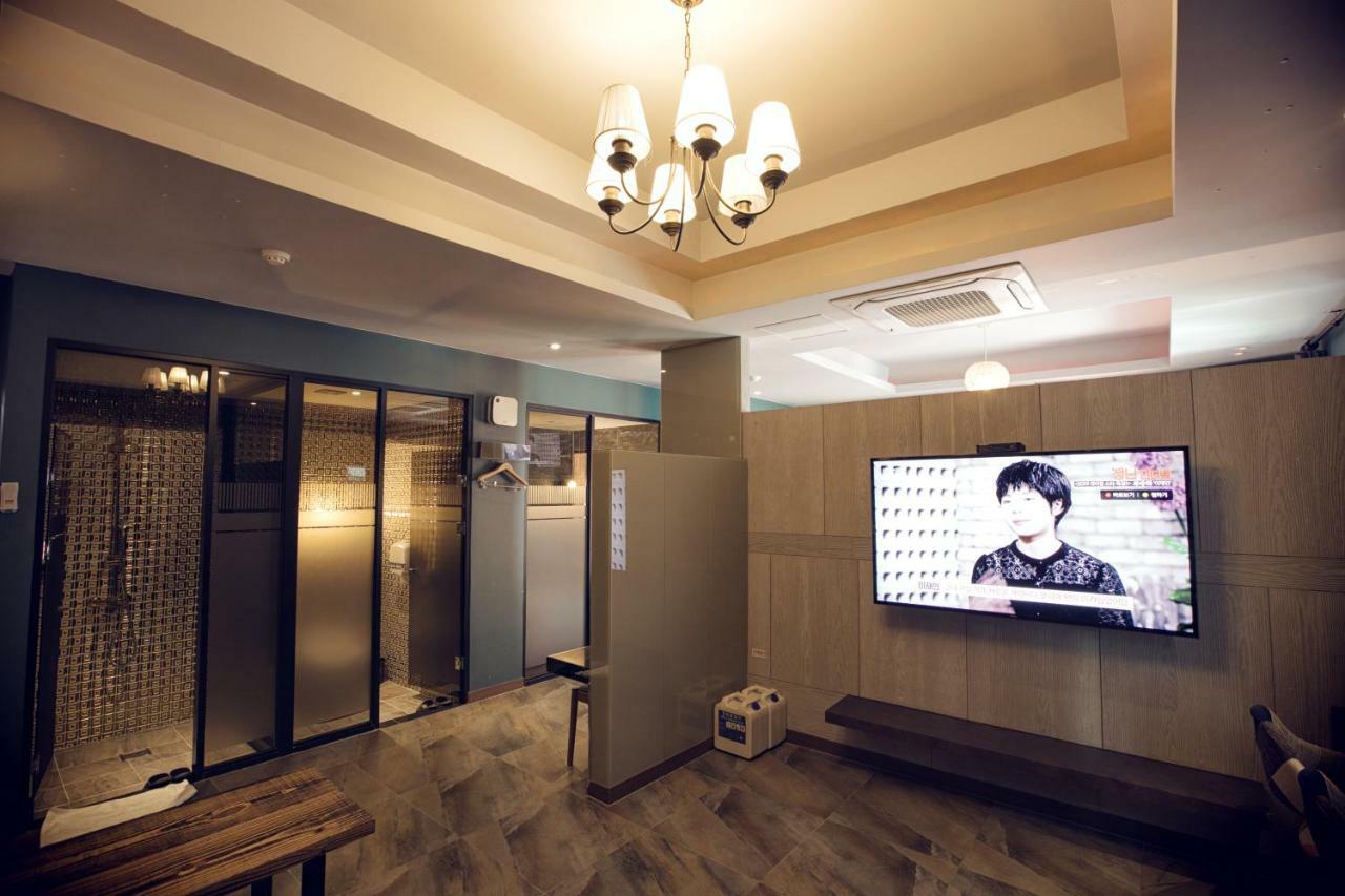 בוסאן Hotel 109 מראה חיצוני תמונה