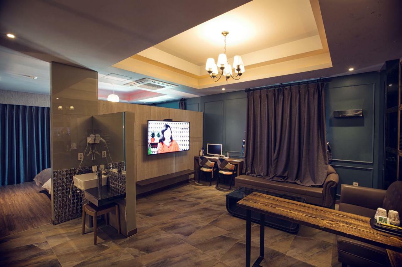 בוסאן Hotel 109 מראה חיצוני תמונה